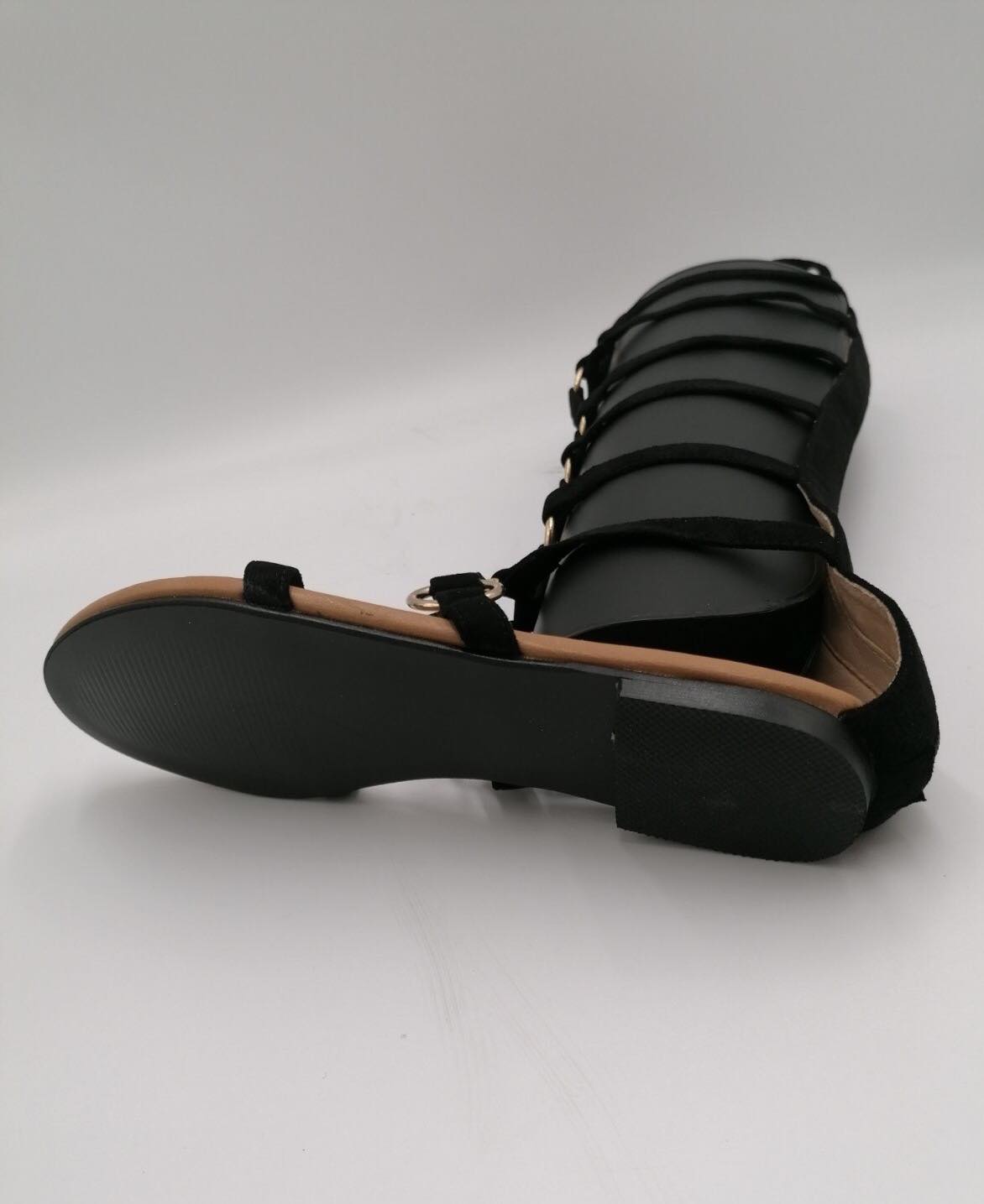 Sorte gladiator sandaler
