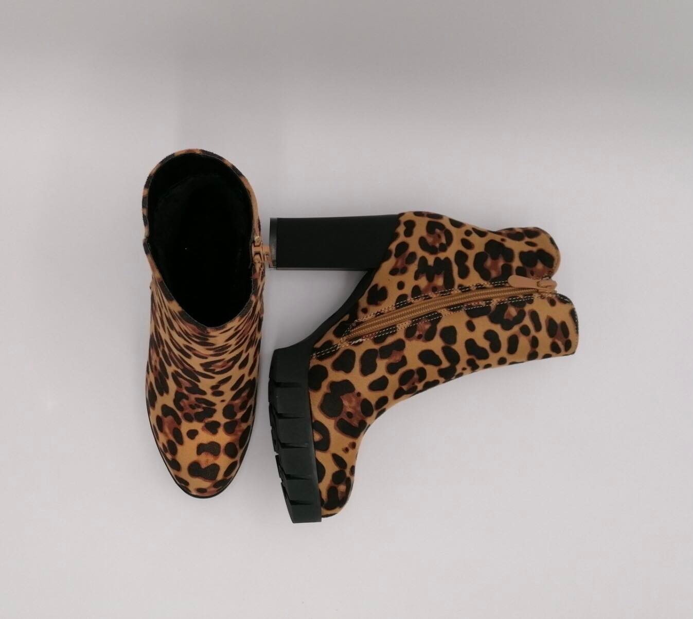 Leopardprint støvlet