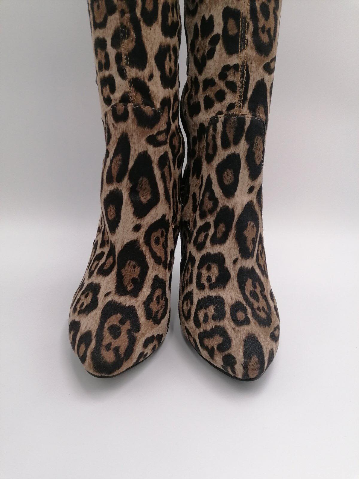 Langskaftet leopardprint støvle